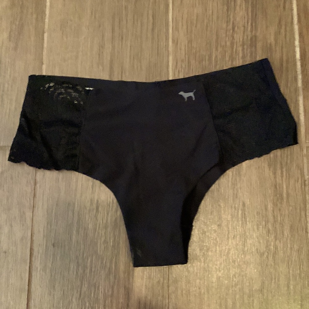 BRAND NEW NEVER WORN VICTORIA’S SECRET PINK black lace panties.Size XS cheekster